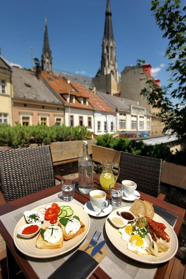 Royal Pension Hotel Olomouc Exterior foto