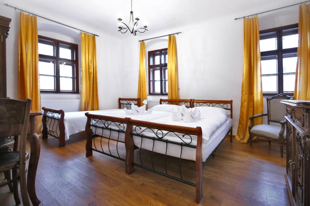 Royal Pension Olomouc Exterior foto